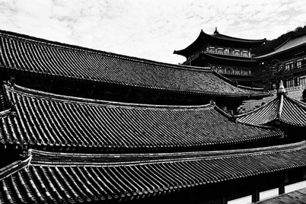 ⓒ Bruno Requillart, Fragments, Samgwangsa Temple, Pigment Print, 24x65cm, 2017.jpg