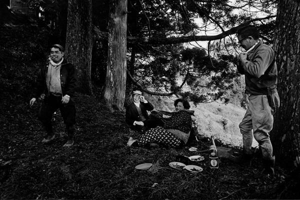 ⓒ Hiromi Tsuchida, Zokushin, Issiki-kurosawa, Aichi Prefecture, Gelatin Silver Print, 30.8×44.5cm, 1969.jpg