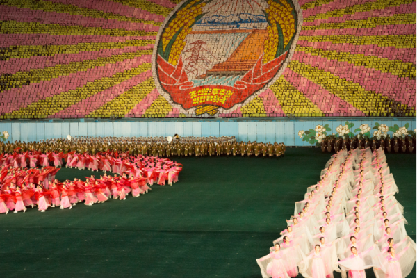 8-2.ⓒRoman Bezjak, Pyongyang, Arirang Massgame, Inkjet Print, 100x123.5cm, 2012 2.png