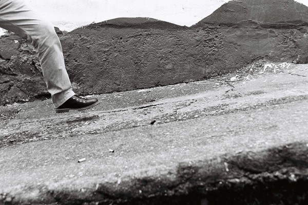 ⓒ이갑철, 침묵과 낭만, 산복도로, Gelatin Silver Print, 40.6x50.8cm, 2014.JPG